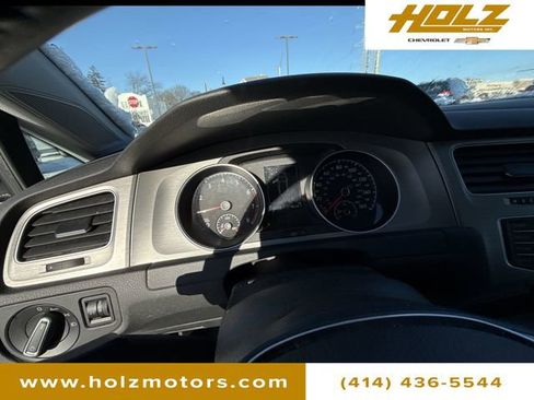 Used 2016 Volkswagen Golf Limited Edition image 11