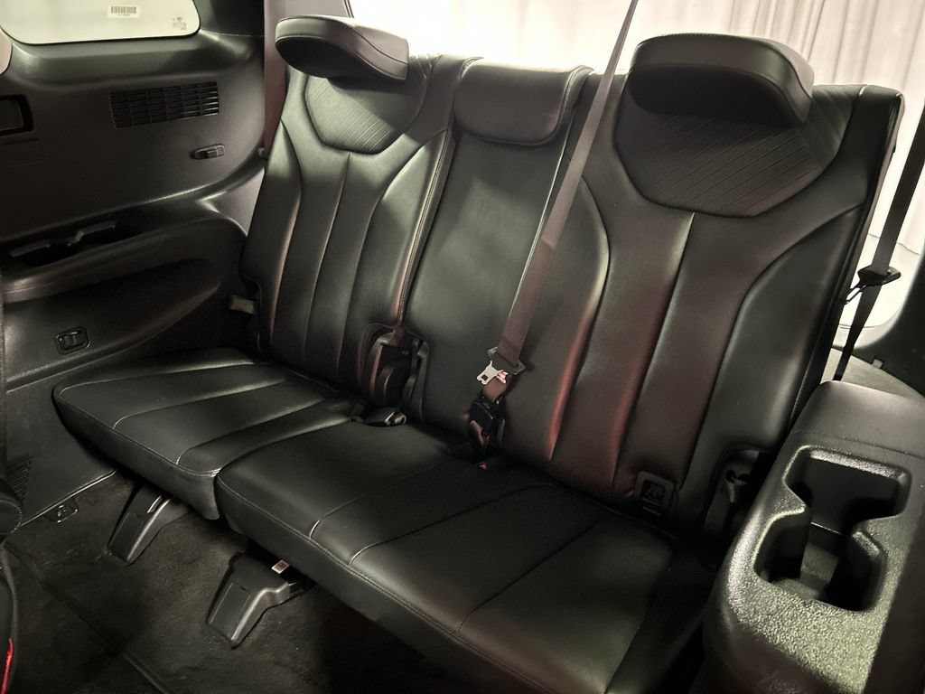 Used 2025 Hyundai Palisade SEL FWD image 21