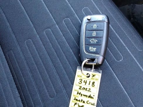 Used 2022 Hyundai Santa Cruz SE FWD image 28