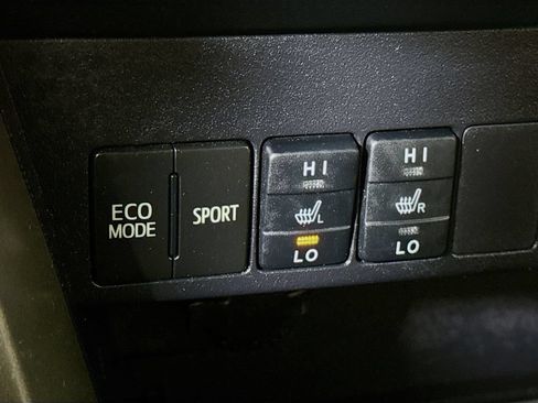 Used 2015 Toyota RAV4 Limited AWD/4WD image 11