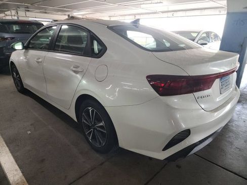 Used 2024 Kia Forte LXS FWD image 3