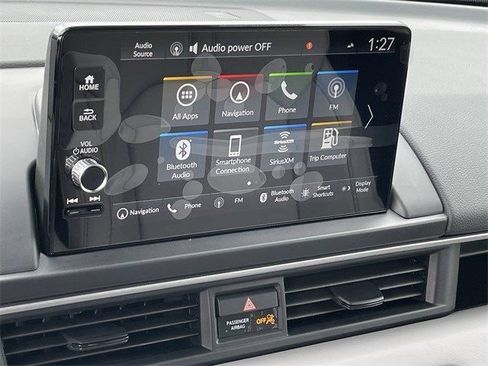 Used 2025 Honda Pilot Touring image 17