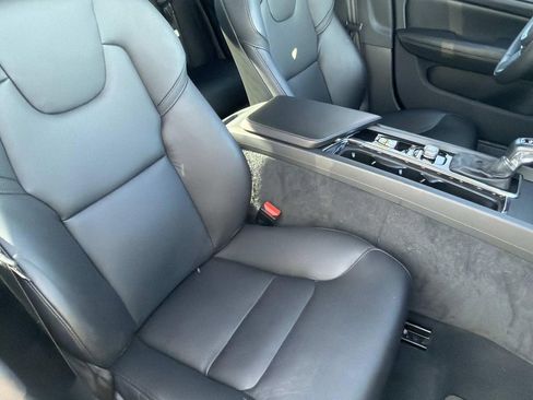 Used 2019 Volvo S60 T5 Momentum w/ Premium Package image 23