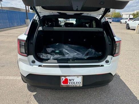 New 2025 Volvo EX30 Plus w/ Protection Package Premier image 9