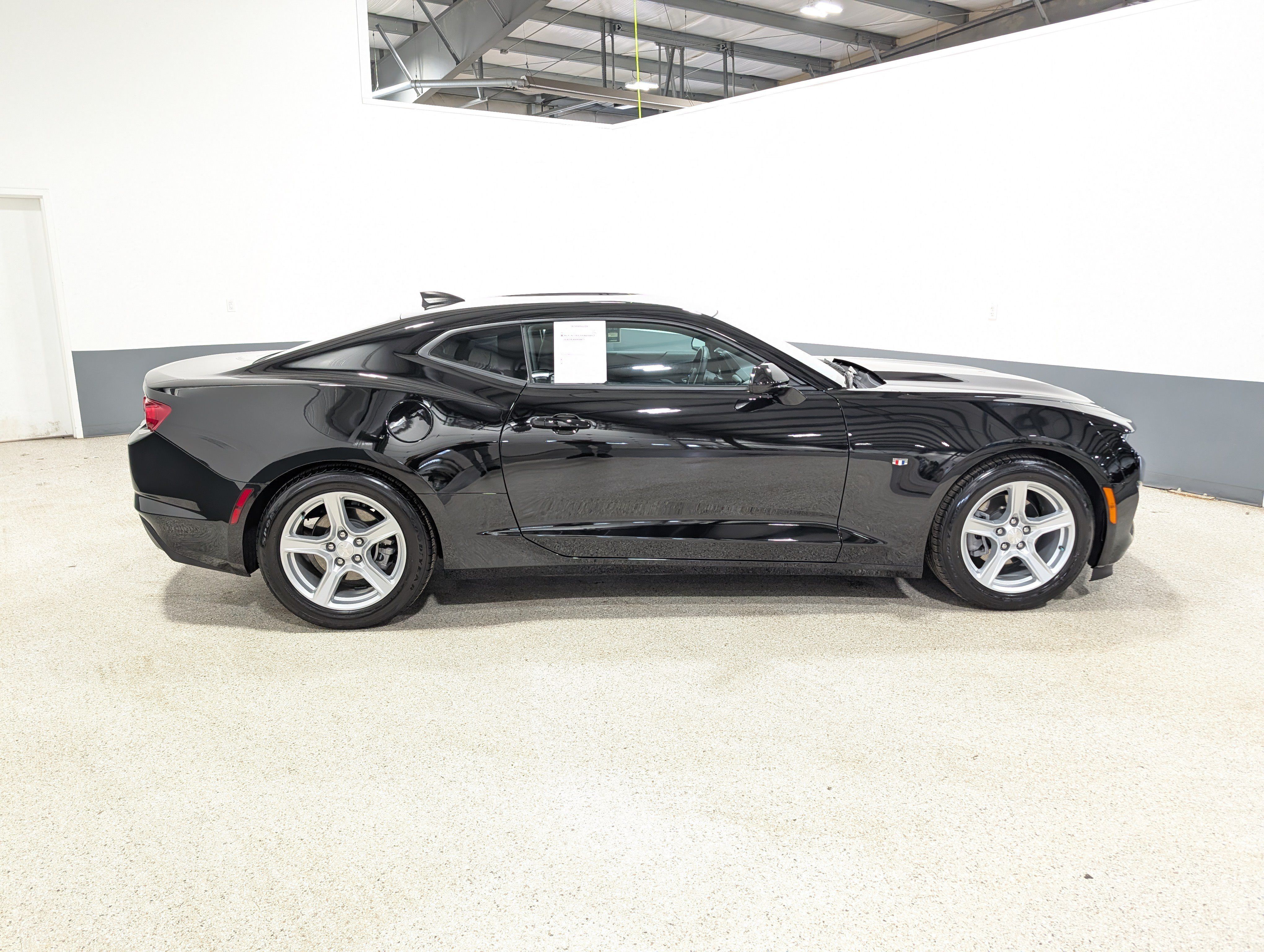 Used 2024 Chevrolet Camaro LT RWD image 2