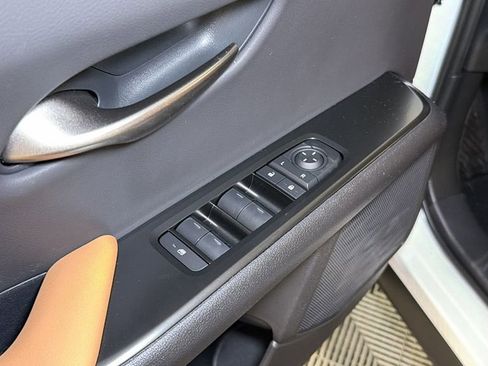 New 2026 Lexus UX 300h 300h Premium image 15