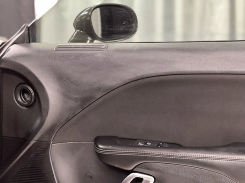 Used 2019 Dodge Challenger SXT image 31