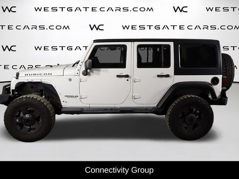 Used 2017 Jeep Wrangler Unlimited Rubicon w/ Connectivity Group AWD/4WD image 5