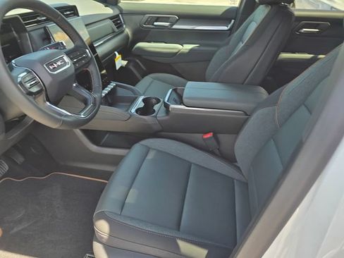 New 2026 GMC Terrain AT4 w/ Technology Package II AWD/4WD image 16