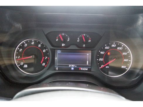 Used 2022 Chevrolet Camaro LT RWD image 14