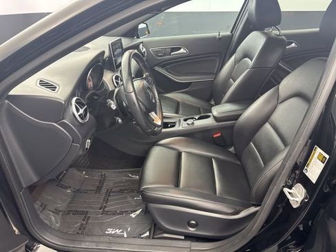 Used 2017 Mercedes-Benz GLA 250 image 16
