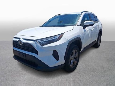 Used 2024 Toyota RAV4 XLE AWD/4WD image 1