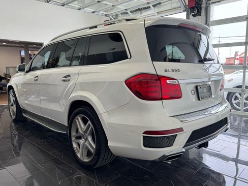 Used 2015 Mercedes-Benz GL 550 4MATIC image 4