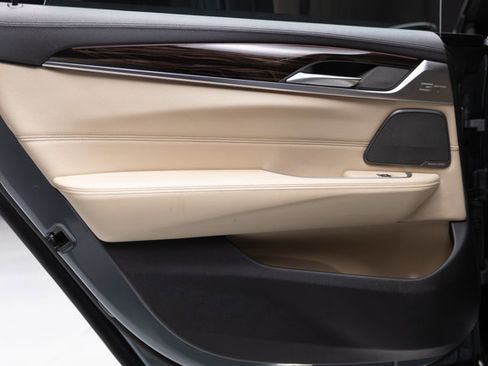 Used 2019 BMW 640i Gran Turismo xDrive image 50