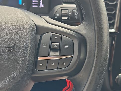 Used 2025 Ford Ranger XLT w/ Convenience Package RWD image 19