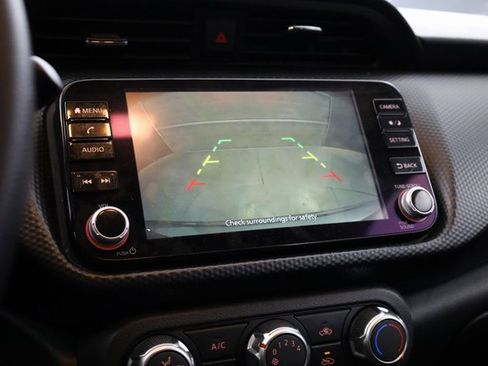 Certified 2024 Nissan Kicks SV image 17