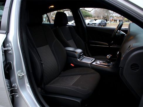 Used 2023 Dodge Charger SXT image 22