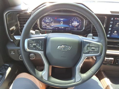 Certified 2024 Chevrolet Silverado 1500 RST AWD/4WD image 24