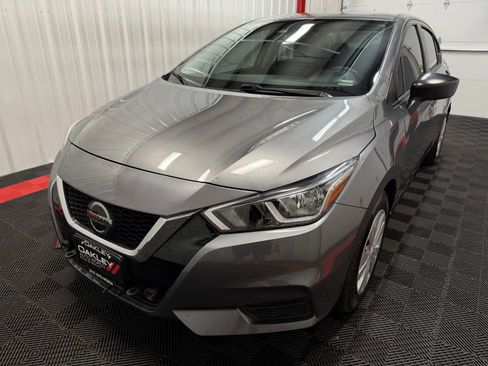 Used 2022 Nissan Versa S FWD image 10