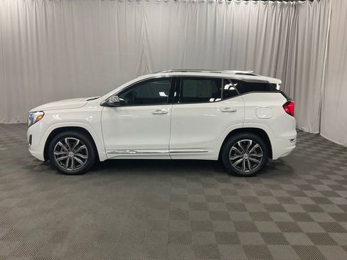 Used 2020 GMC Terrain Denali w/ GMC Pro Grade Package AWD/4WD image 8