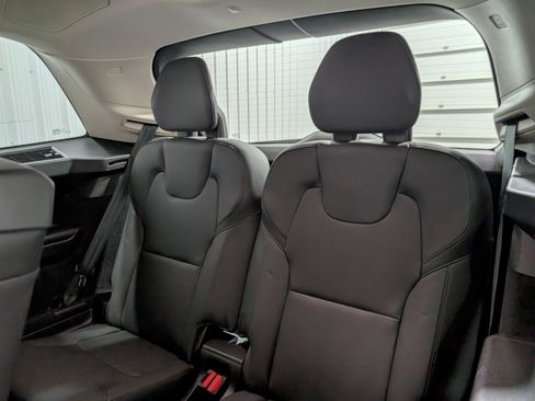 Used 2024 Volvo XC90 B6 Plus w/ Protection Package Premier image 11