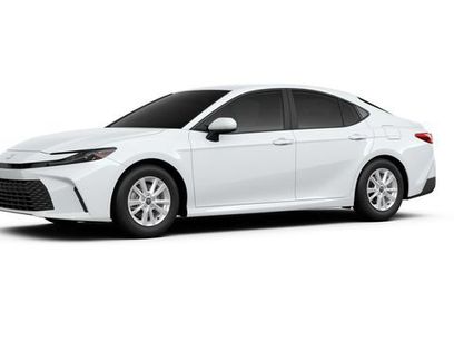 New 2026 Toyota Camry LE w/ Convenience Package