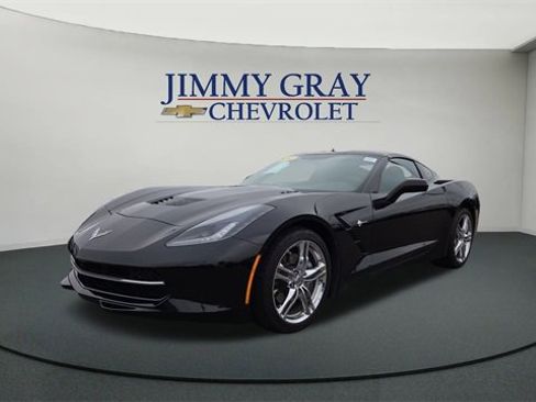 Used 2017 Chevrolet Corvette Stingray Coupe w/ 1LT image 7