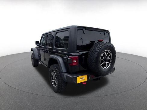 Used 2025 Jeep Wrangler Unlimited Rubicon AWD/4WD image 11