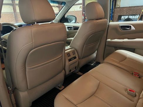 Used 2014 Nissan Pathfinder SL w/ SL Tech Package AWD/4WD image 20