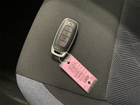 New 2025 Nissan Versa SV w/ Trunk Package image 15