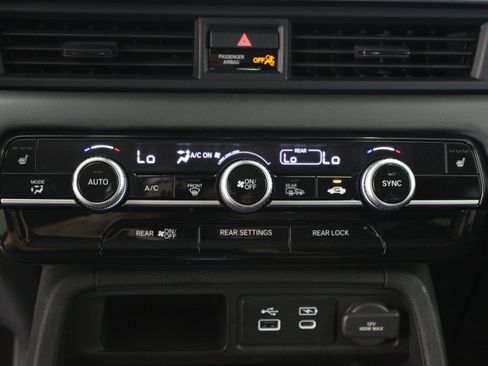 Used 2024 Honda Pilot EX-L image 19
