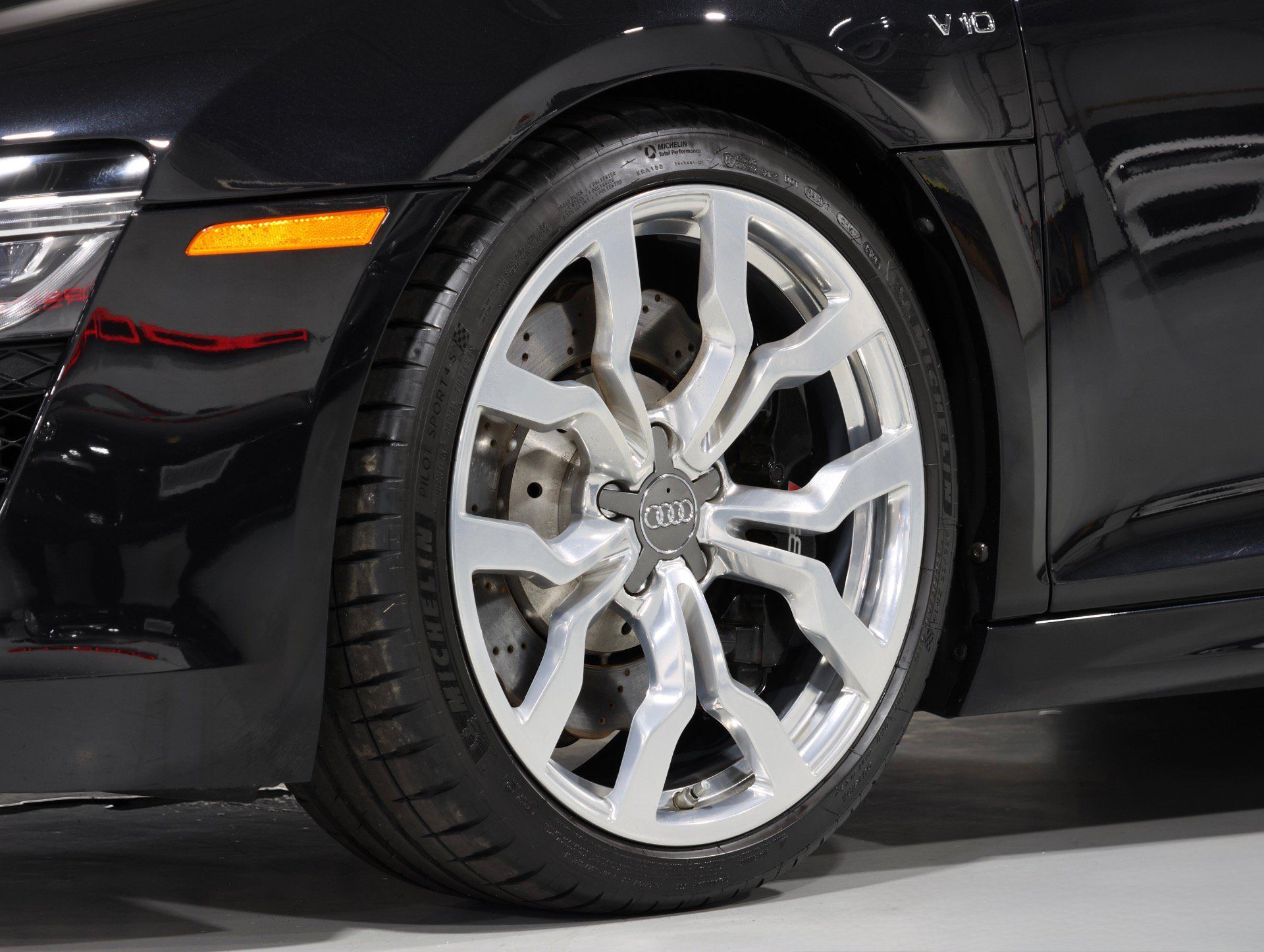 Used 2014 Audi R8 V10 AWD/4WD image 25