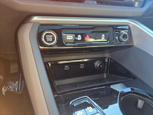 New 2025 Audi Q5 Prestige image 31