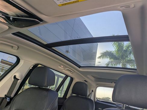 Used 2020 BMW X7 xDrive40i w/ Premium Package image 23