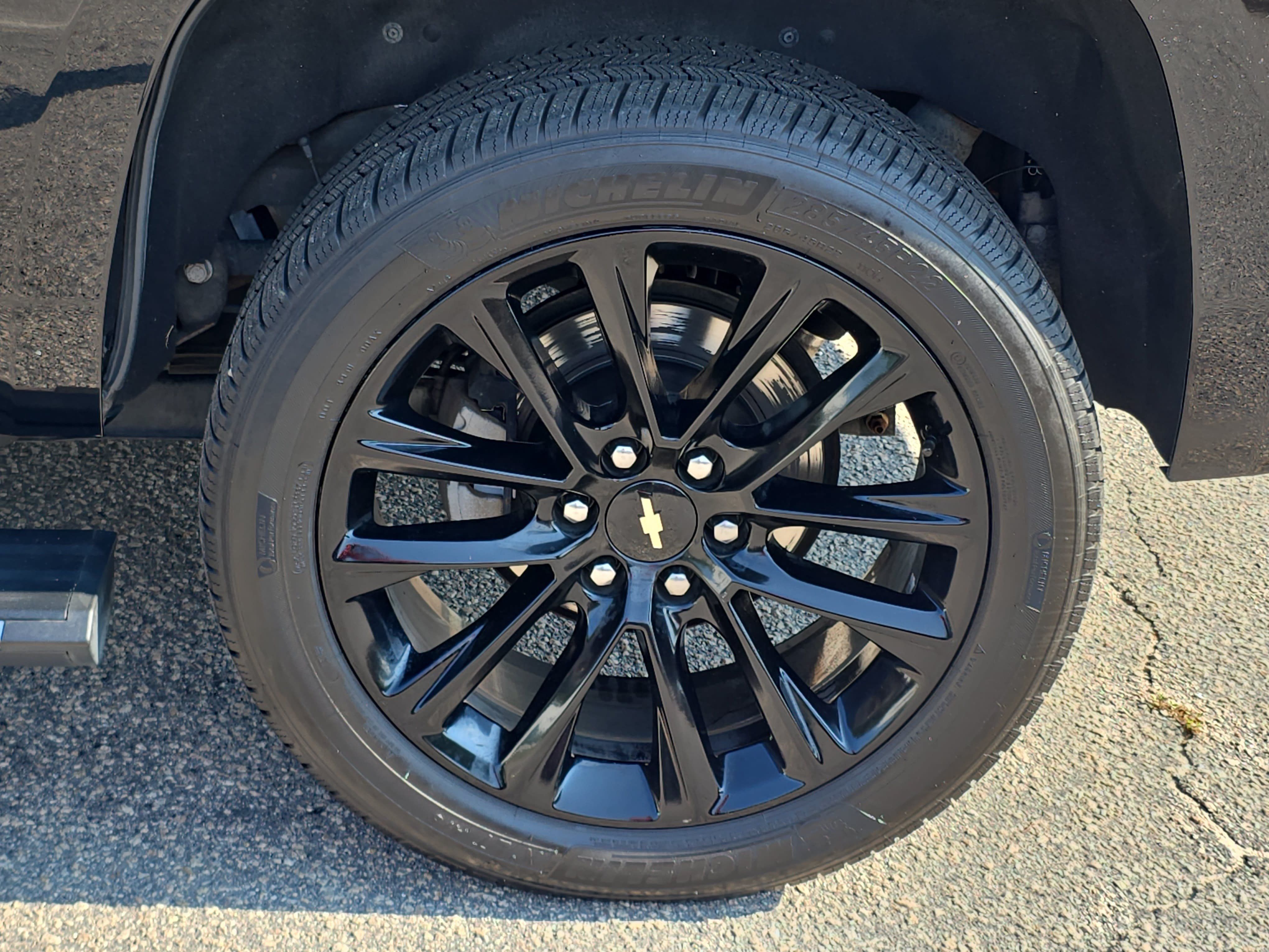 Used 2019 Chevrolet Tahoe Premier w/ Premier Plus Edition AWD/4WD image 35