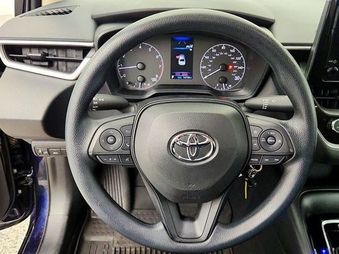 Used 2023 Toyota Corolla LE FWD image 13