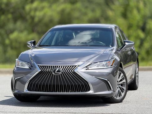 Used 2019 Lexus ES 350 FWD image 2