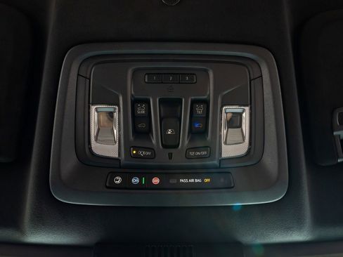 Used 2026 GMC Sierra 3500 Denali Ultimate image 28