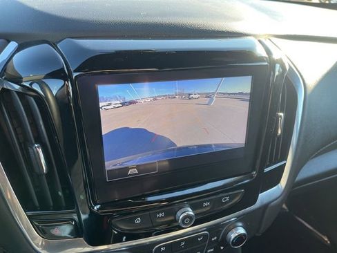 Used 2023 Chevrolet Traverse LT image 60