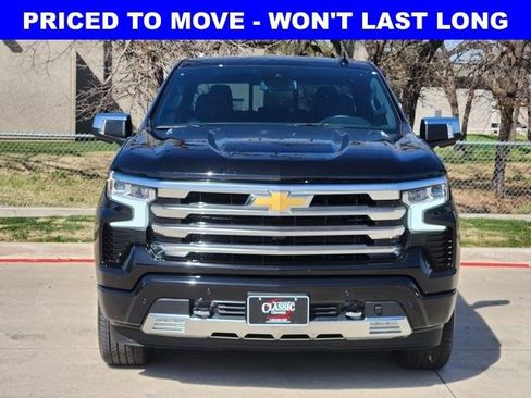 Used 2025 Chevrolet Silverado 1500 High Country w/ High Country Premium Package image 11