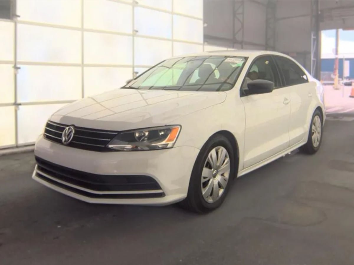 Used 2015 Volkswagen Jetta S FWD image 2