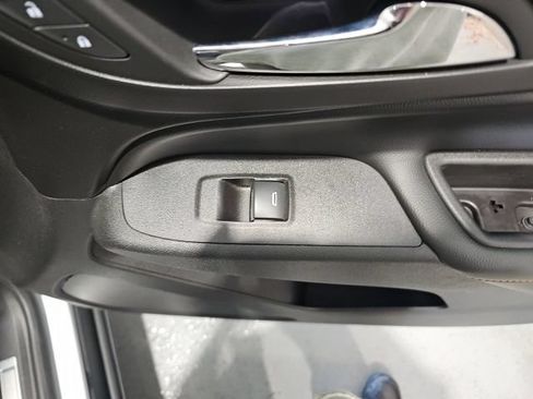 Used 2019 Chevrolet Equinox Premier w/ LPO, Floor Liner Package AWD/4WD image 25