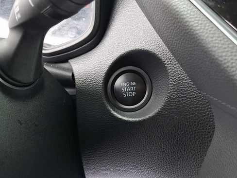 Certified 2025 Toyota Corolla Cross LE image 22