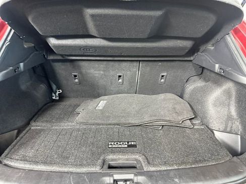 Used 2022 Nissan Rogue Sport SV w/ Technology Package image 26