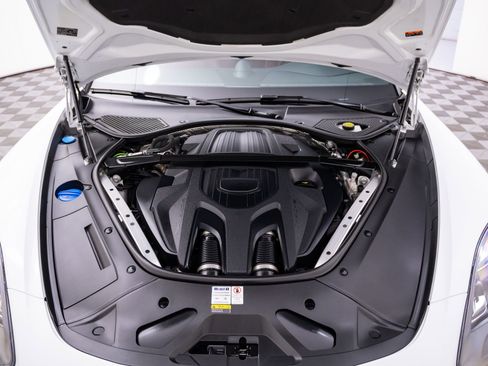 Certified 2022 Porsche Panamera 4 Platinum Edition AWD/4WD image 34