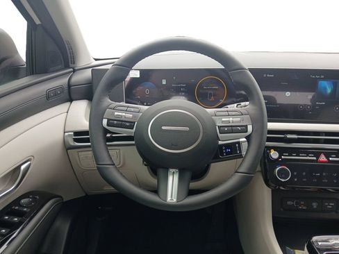 New 2026 Hyundai Tucson Limited FWD image 12