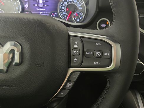 Certified 2025 RAM 1500 Big Horn AWD/4WD image 17