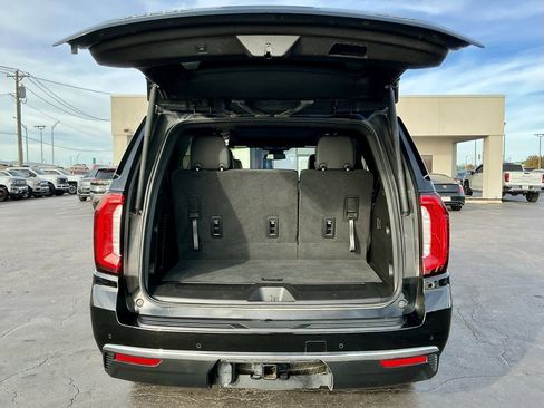 Used 2023 GMC Yukon SLT image 17
