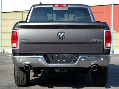 Used 2016 RAM 1500 Laramie w/ Convenience Group AWD/4WD image 18