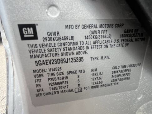 Used 2009 Buick Enclave CXL image 27